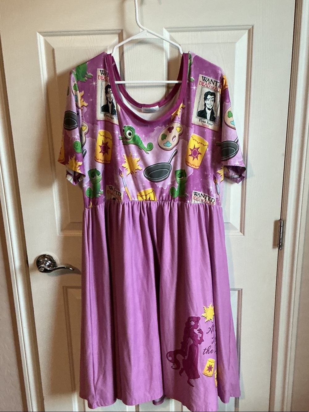 Disney tangled themed Short-Sleeve Midi Dress
